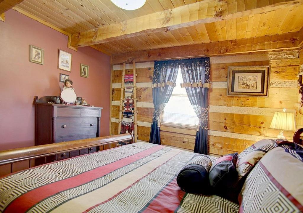ホテルSouthern Comfort Cabin セバービル エクステリア 写真